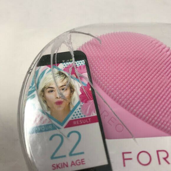 FOREO LUNA fofo Smart Facial Cleansing Brush and Skin Analyzer PEARL PINK - Picture 2 of 4